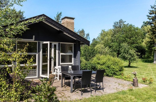 Vejby House | Nice home in Vejby with kitchen