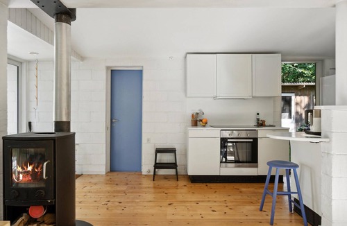 Udsholt House | Nice home in Vejby with kitchen