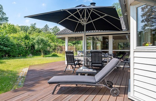 Holloselund House | Nice home in Vejby with sauna