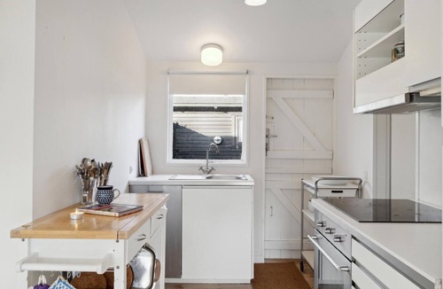Holloselund House | Nice home in Vejby with WiFi