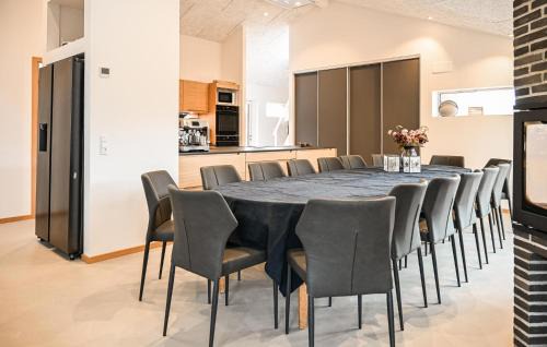 Vejers House | Nice Home In Vejers Strand With Wifi