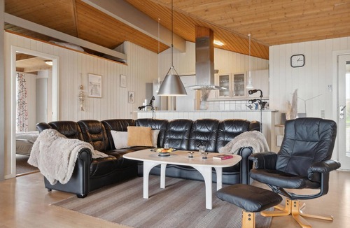 Vestervig House | Nice home in Vestervig with sauna