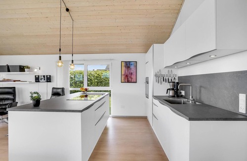 Vinderup House | Nice home in Vinderup with sauna