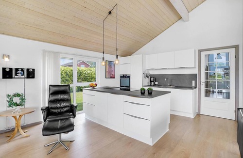 Vinderup House | Nice home in Vinderup with sauna