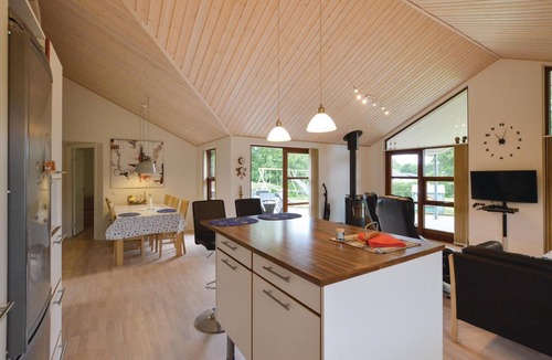 Vinderup House | Nice home in Vinderup with WiFi
