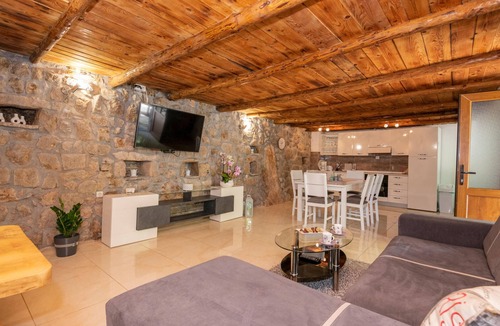 Zmijavci House | Nice home in Zmijavci