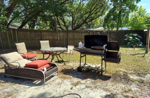 Gulf Breeze House | Nice house between two beaches.