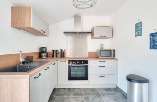 Les Conches House | Nice house for 9 at 5 min to the beach
