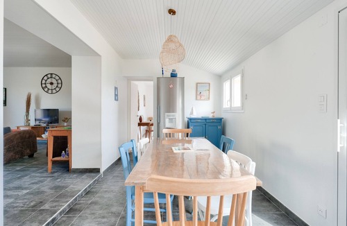 Les Conches House | Nice house for 9 at 5 min to the beach