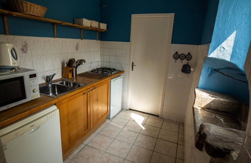 La Liviniere House | Nice house with private terrace and shared pool