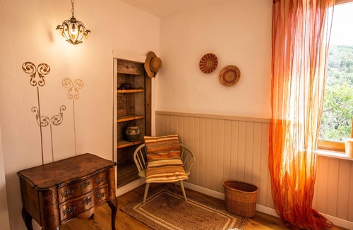 La Liviniere House | Nice house with private terrace and shared pool