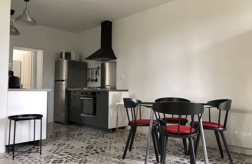 Aubiac House | Nice House With Terrace in the Countryside