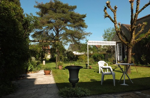 Souppes-sur-Loing House | Nice independent apartment near the river