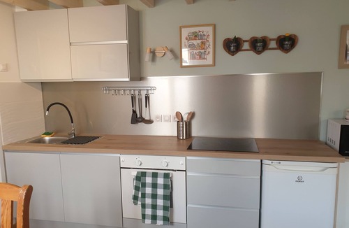 Narbonne House | Nice little detached house near town center