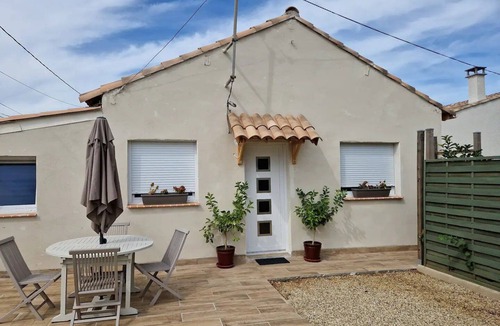Narbonne House | Nice little detached house near town center