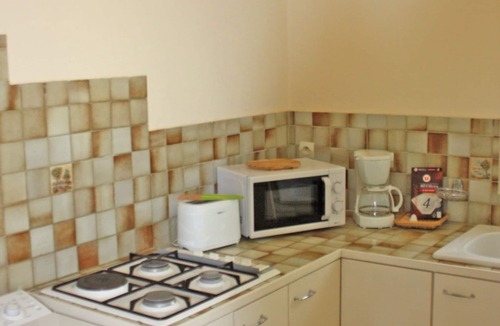 Barbizon House | Nice little independent studio