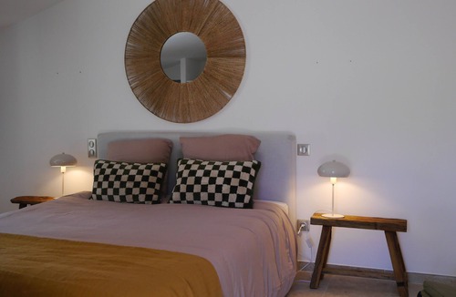 Lagnes Other | Nice little Provencal mazet with private pool