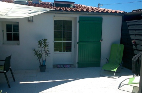 Saint-Denis-d'Oleron Apartment | Nice modern Studio with small Private Spa