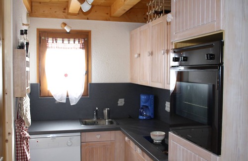 Les Carroz-d'Araches Ski Chalet | Nice mountain chalet with parking and wifi