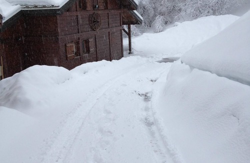 Les Carroz-d'Araches Ski Chalet | Nice mountain chalet with parking and wifi