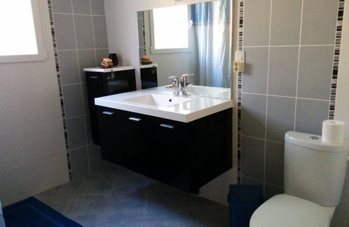 Suze-la-Rousse Apartment | Nice nice studio for lovers or friends