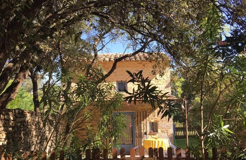 Montaren-et-Saint-Mediers Villa | Nice Provençal stone holiday house with air conditioning & pool in Uzès
