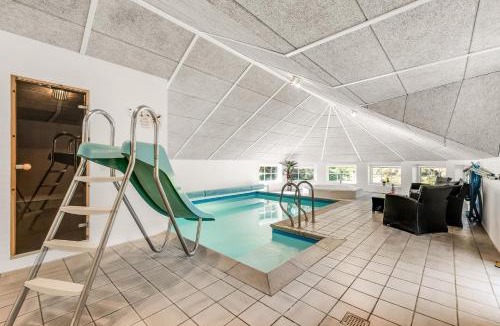 Klegod Strand House | Nice Pool House For 12 Persons - 1021