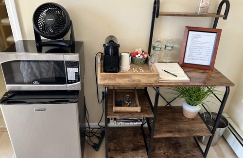 Portsmouth House | Nice Private Space Short Walk To The Beach