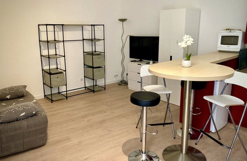 Centre Historique Apartment | Nice quiet studio in the city center