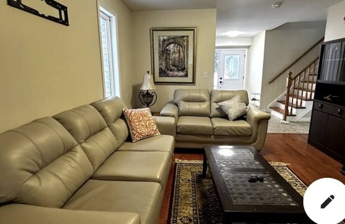 Guelph House | Nice Room at Southend Guelph in a shared (living, kitchen, bathroom) place