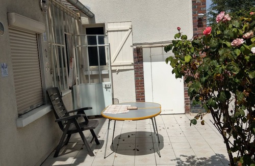 Romilly-sur-Seine House | Nice room close to shops