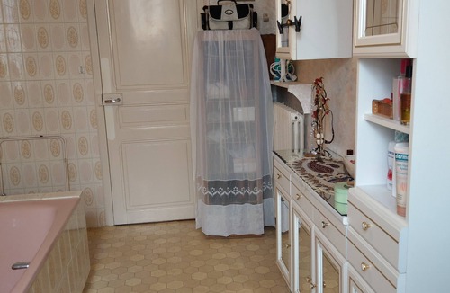 Romilly-sur-Seine House | Nice room close to shops