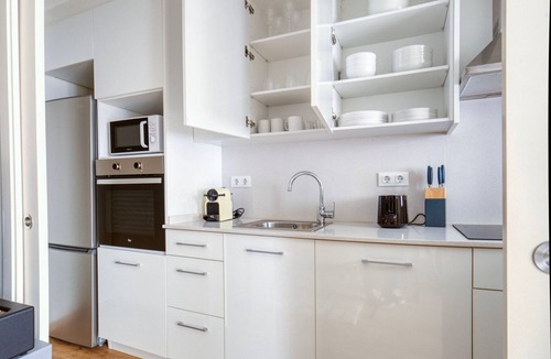 Sarria Apartment | Nice Sarrià 2BR, Furnished w/Equipped Kitchen, by Blueground