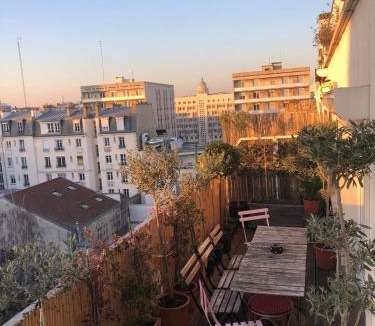 Croulebarbe Apartment | Nice studio and its terrace