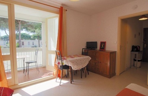 La Grande-Motte Apartment | Nice studio sleeping 4 at ground zero, air-conditioned, private parking