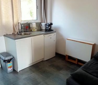 Saint-Martin-du-Var Apartment | Nice Studio with terrace and free parking