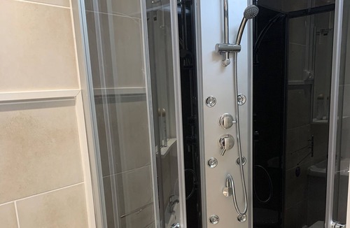 Vaulx-en-Velin Apartment | Nice studio with all mod cons