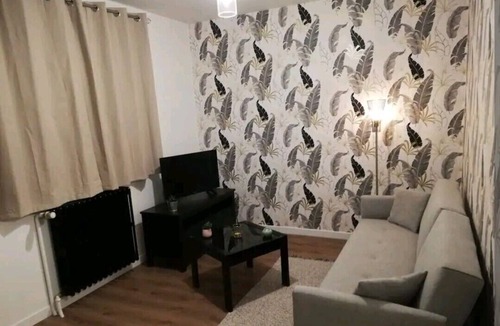 Vezin-le-Coquet Apartment | Nice T2 near Rennes