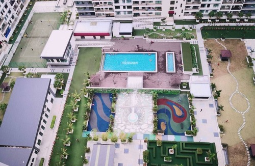 Sekudai Condo | Nice theme homestay with pink colour