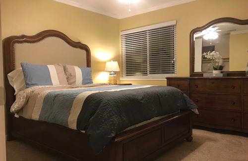 Pleasanton House | Nice Townhouse in charming Pleasanton