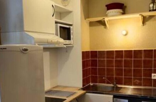 Chateaurenard Apartment | Nice trendy studio- Chateaurenard in a quiet