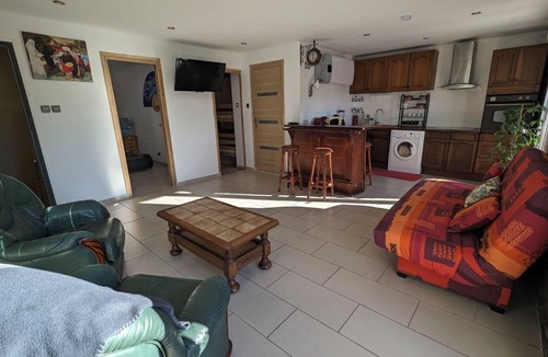 Aubenas Apartment | Nice view apartment 07200