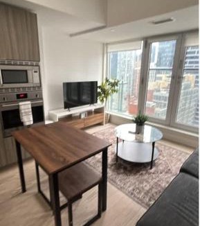Port Hope Apartment | Nice view apartment office den