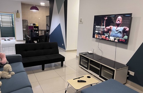 Kuala Lumpur Apartment | Nice view unit with 3 bedrooms and 2 bathrooms