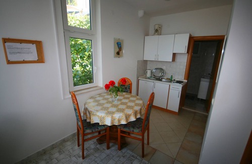 Marusici Apartment | Nice Villa Just Above The Beach