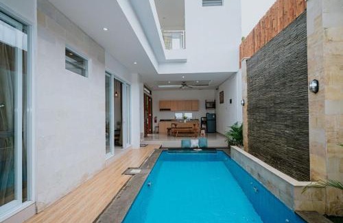 Sunset Road Villa | Nice Villa Kuta Berlian by Yo-Na