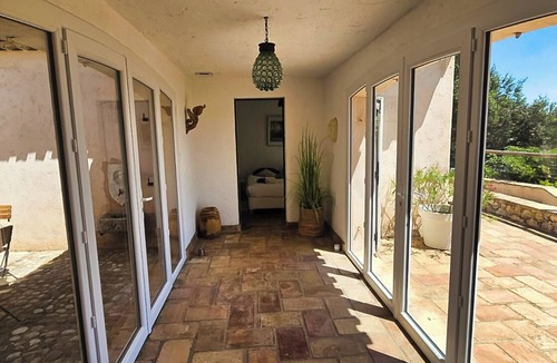 Saint-Raphael Villa | nice villa with with pool and seaview