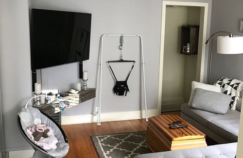Greenwood - Coxwell Apartment | Nicely appointed, quiet private apartment 100 M from the Danforth