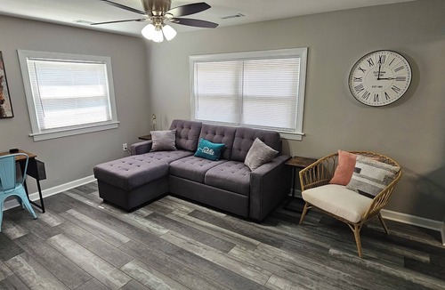 Buckroe Beach House | Nicely Finished Apt on Buckroe Beach