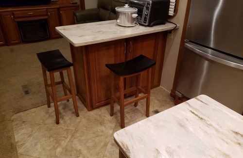 Stanton House | Nicely Furnished, Stationery RV for Cozy Weekend GetAways and OVERFLOW sleeping